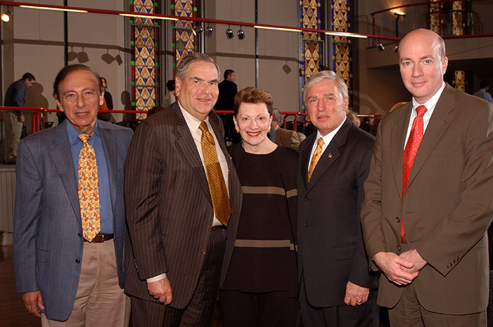 Group photo from 2006 IHV Annual Marlene and Stewart Greenebaum Lecture