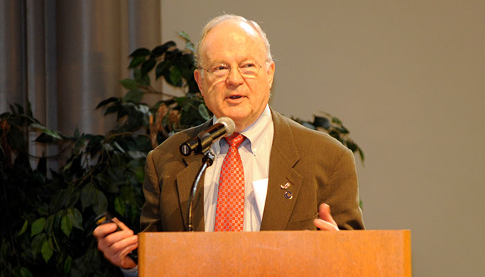 King K. Holmes, MD, PhD speaking at the 2015 IHV Annual Marlene and Stewart Greenebaum Lecture